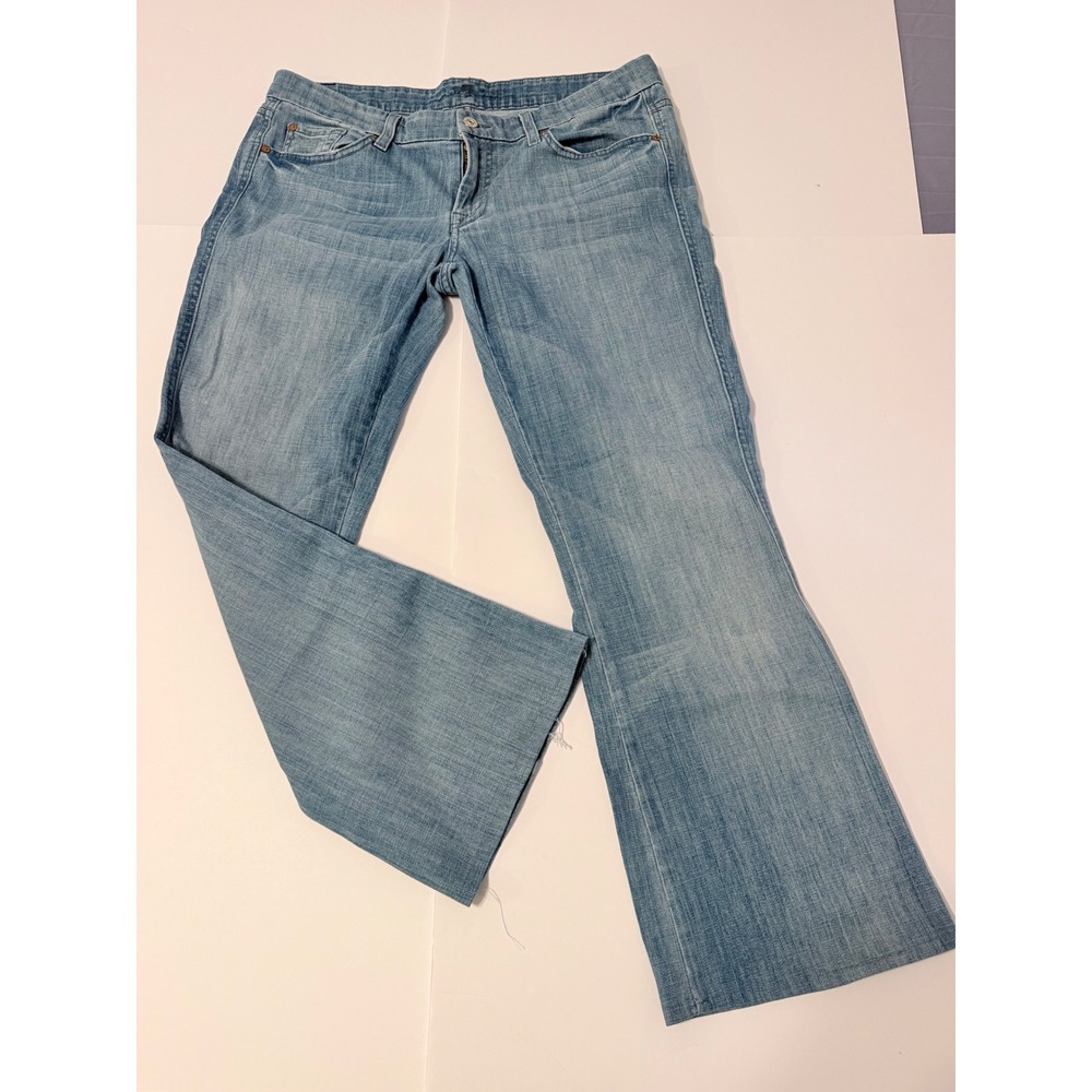 7 For All Mankind A Pocket Flare Jeans Light Wash Blue Size 32